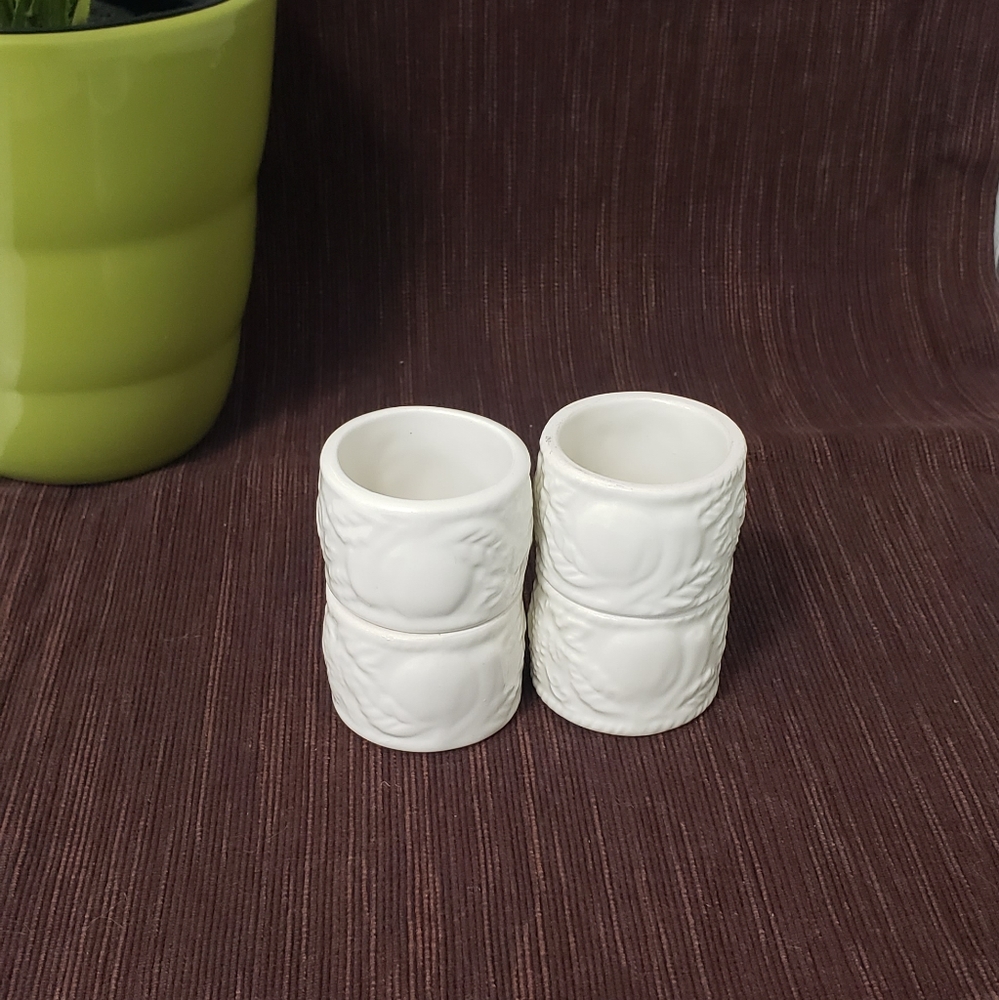 Audrey Napkin Rings set of 4 Bone China White Fruit Motif